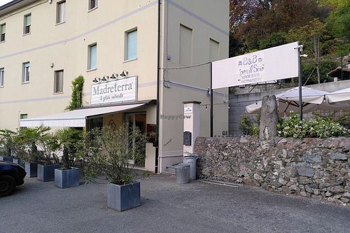 The outside at MadreTerra Gelateria in Ivrea