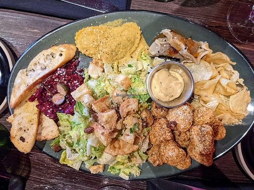 Antipasto at Don Vegan in Quebec