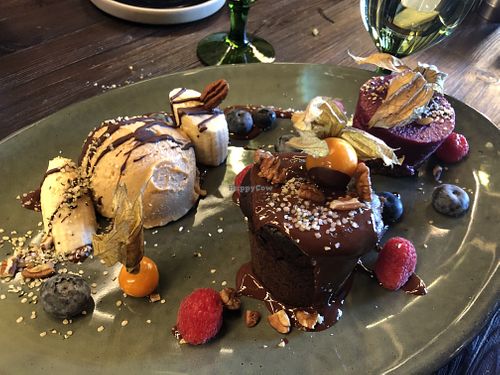 Desserts 😜😜 at Don Vegan in Quebec