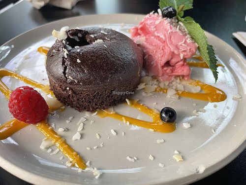 Molten chocolate cake at Vevay Kitchen in Frankfurt