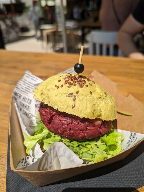 Vegan burger at Pandora Greenbox in Split