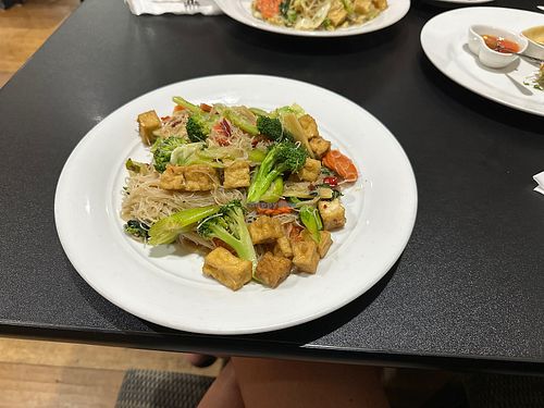 Sen Mee Noodles - vegan(no egg, no fish sauce) no mushrooms sub broccoli   at Thai Diner in Lawrence