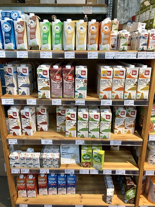 Plantbased milk at Gedeelde Weelde in Maastricht