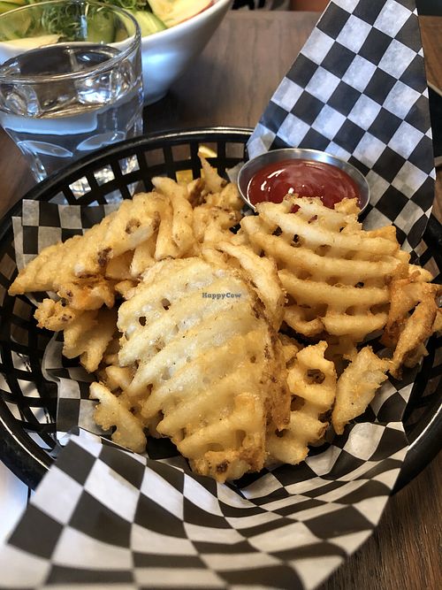 Fries at Bowhead Pub in Montreal