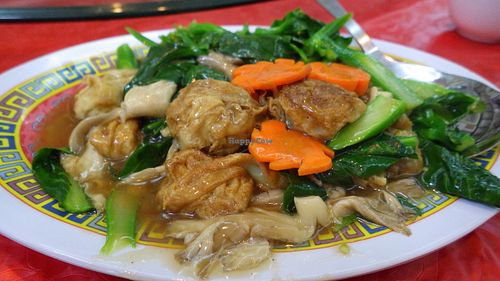 Tofu balls and vegetables at Zen Fut Sai Kai Vegetarian in Central Singapore