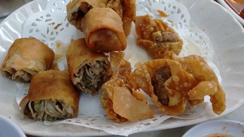 Spring roll & wonton at Zen Fut Sai Kai Vegetarian in Central Singapore