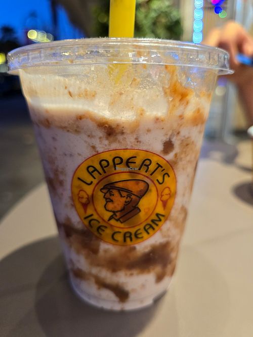 Vegan Date Shake ❤️ at Lappert's Ice Cream in Palm Springs