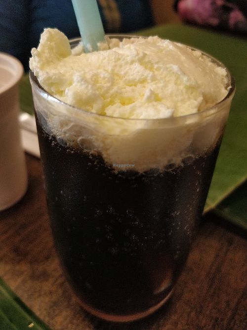 Ginger tea float at V'Exclusive in Central Singapore