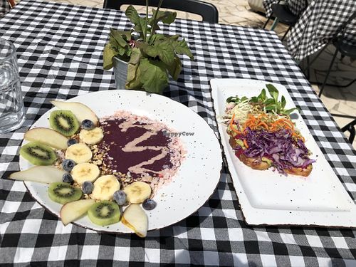 Açaí bowl and avocado toast  at Kat's Kitchen Grab'N'Go in Split