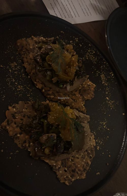 The crackers were delicious and the mushroom on top -yummy  at Ballard's in Thornbury