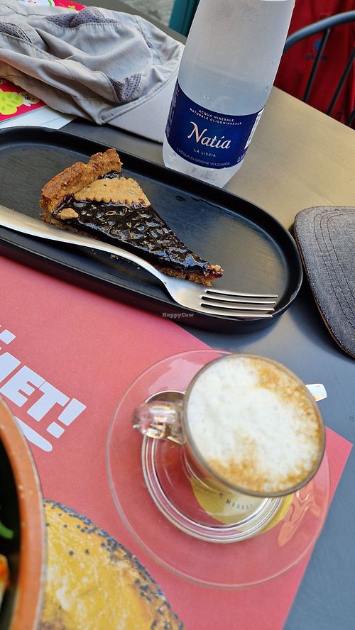 Vegan pie and soy milk latte macchiato at Cuma in Palermo