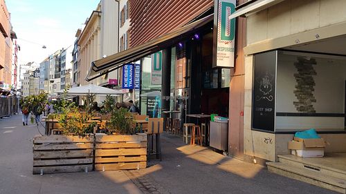 Outdoor seating at Desperado in Basel