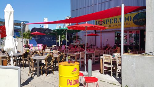 Outdoor seating at Desperado in Dietlikon