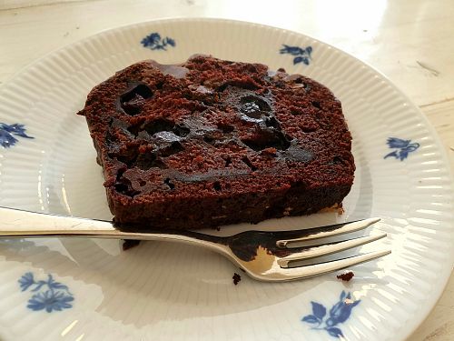 chocolate blueberry cake at Oneness-Delight in Hamburg