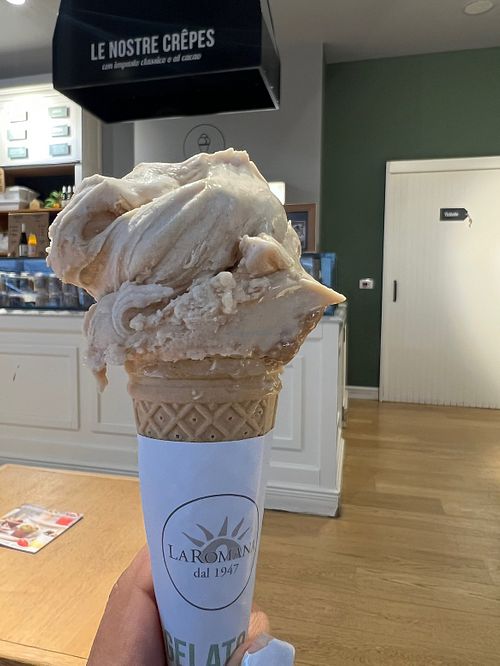 Salted peanut butter   at Gelateria La Romana in Pavia