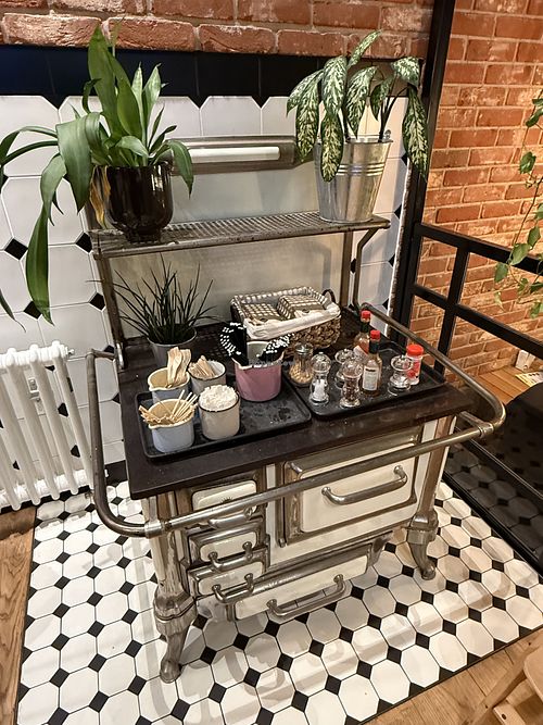 inside  at Swing Kitchen - Laupenstraße in Bern