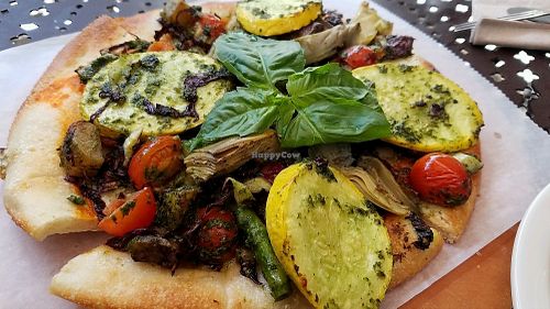 vegan pizza at Urth Caffe in Santa Monica