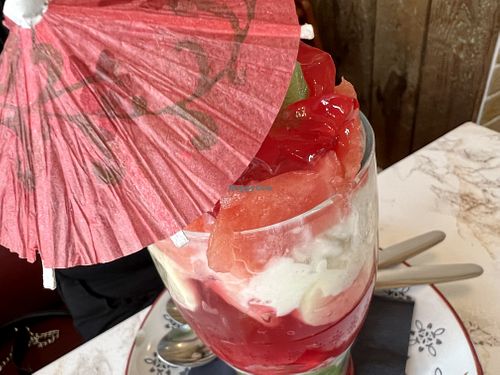 dessert 🧁  at VeganE & Saint Vegan in South West London