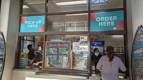  at Barefoot Beach Cafe in Honolulu