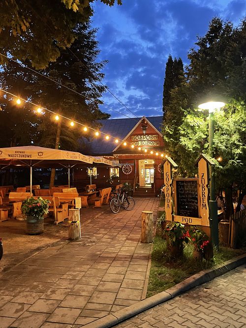 Fun atmosphere at Gospoda pod Żubrem in Bialowieza