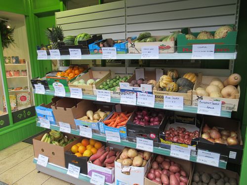 fresh produce outside shop at Easter Greens in Edinburgh