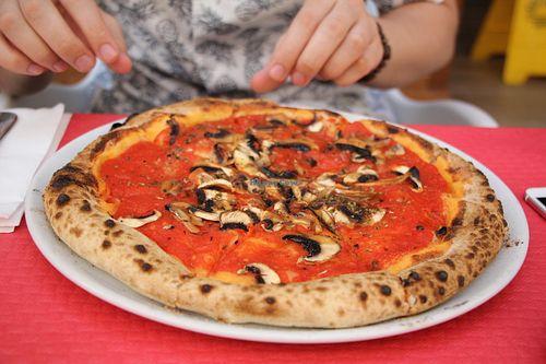 Vegan Pizza marked as such on the menu at Nonno Peppe in Ronda