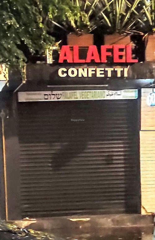 Cerrado por COVIT at Falafel Confetti in Mexico City
