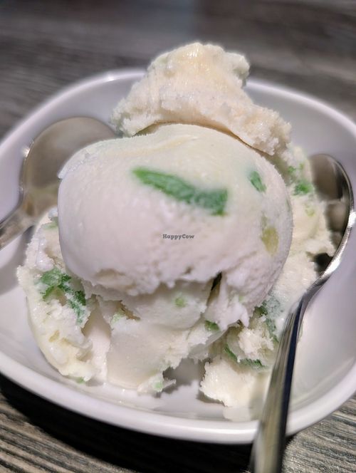 Lod Chong Coconut vegan ice cream at Bright Star in Rancho Cucamonga