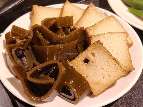 Seaweed and tofu at DīShuǐ Fāng 滴水坊 in Yilan