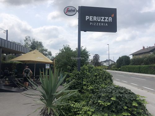 entrance  at Peruzza in Ljubljana