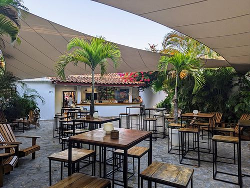 The patio at Jardin del Arte Sano in Vinales