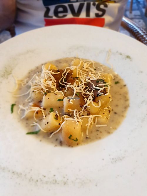 Again Gnocchi with truffle sauce and smoked tofu at Dalmatino in Hvar