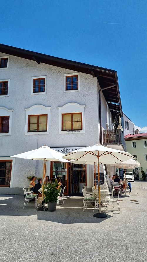  at Pan Café in Hallein