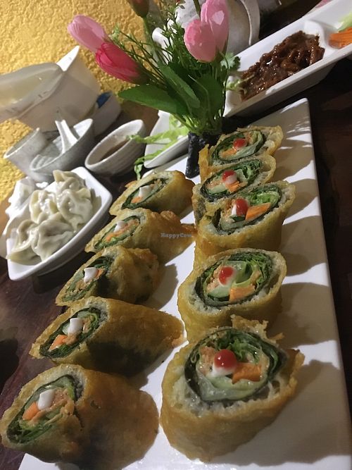 Crispy salad roll at Yunlaiju - Windlucky - Luohu District in Shenzhen