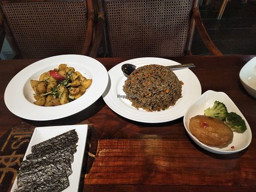 Potatoes, rice & battered lotus root. at Yunlaiju - Windlucky - Luohu District in Shenzhen