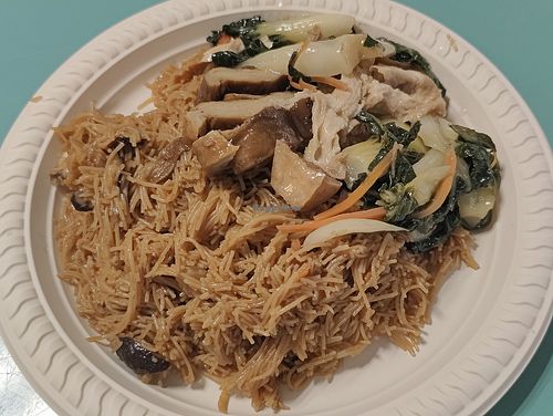 Bee hoon with assorted vegetables at Lian Shan Shuang Lin Monastery in Central Singapore