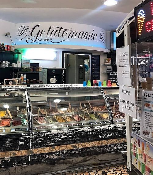  at Gelatomania in Trento