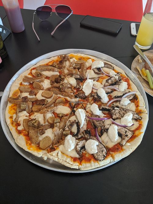 Pizza at Viejo Mundo in Zapopan