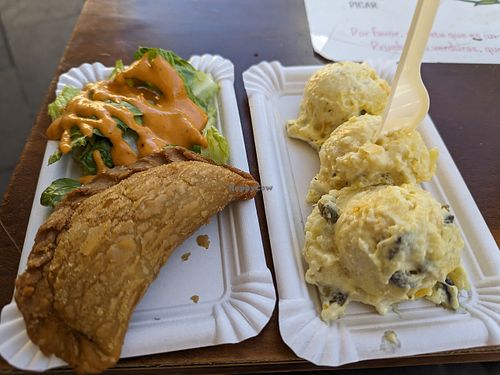 Empanadilla and Potato salad at Las Niñas Veganas in Cadiz