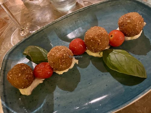 Feta balls with tomato and basil  at Munz Munz in Monopoli