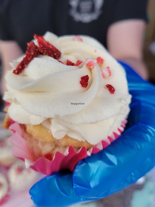 Gluten free strawberry vanilla at Clemie's Vegan Cakes in Nottingham