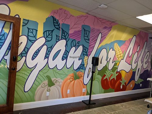 Entry mural. Vegan 4 Life at VegSide Mkt in Houston
