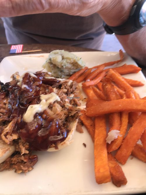Beer B Q sandwich with sweet potato fries at Derive Bistro in Golden