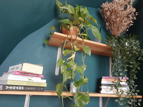 Décor at Kind Kitchen in Porto