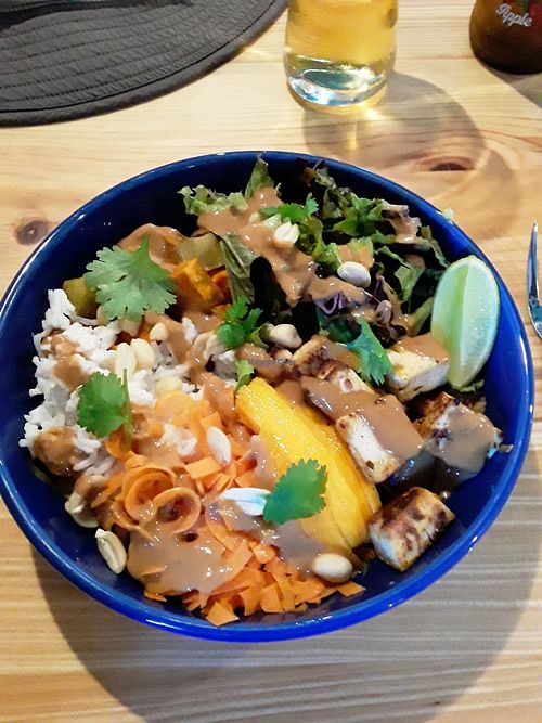 Thai Bowl at Kind Kitchen in Porto