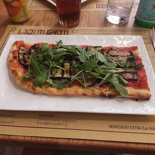Pizza aux aubergines et courgettes grillées at I Soliti Ignoti in Eguisheim