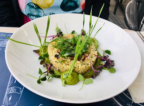 Tomatoe-Quinoa-Tartar with Avocado Mousse at MythenForum in Schwyz