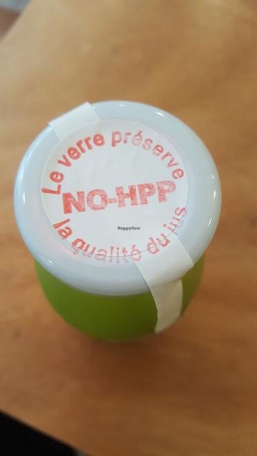 Fresh juices. No HPP at Bojus in Paris