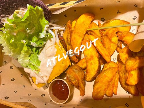 Flower burger   at Flower Burger in Marseille