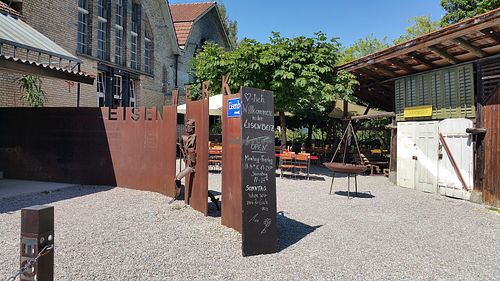 Outdoor seating at Eisenbeiz in Frauenfeld